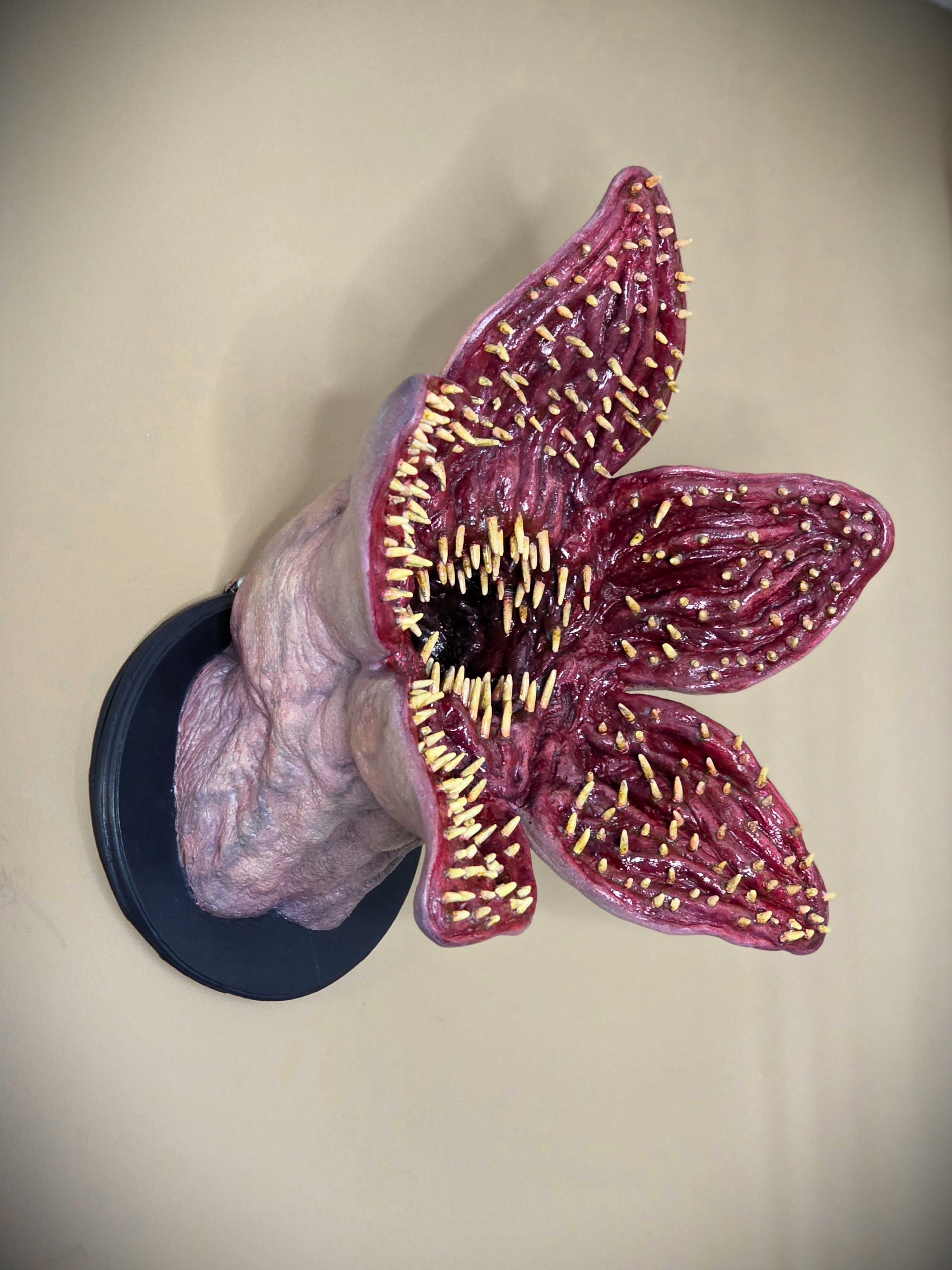 Life-Sized Demodog Wall Mount